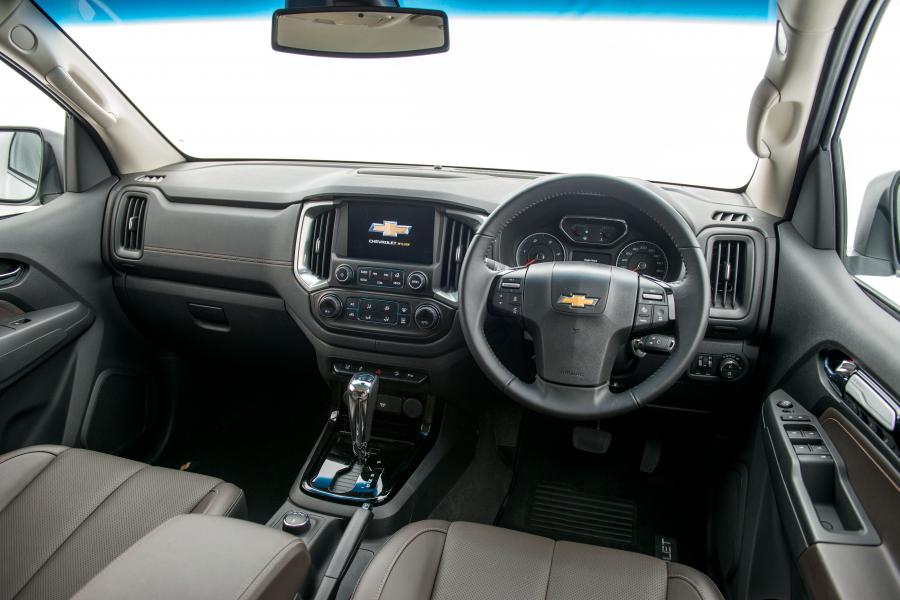 Торпедо Chevrolet TrailBlazer 2016 года  (TH) (фото 6 из 40)